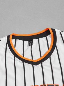 Men Striped Letter Patch Detail Tee