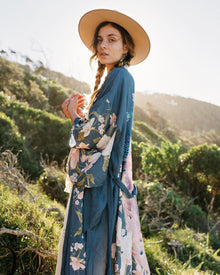 Boho Vintage Floral Print Sashes Women bohemian V Neck batwing Sleeves Ladies Blouses happie Maxi Kimono robe